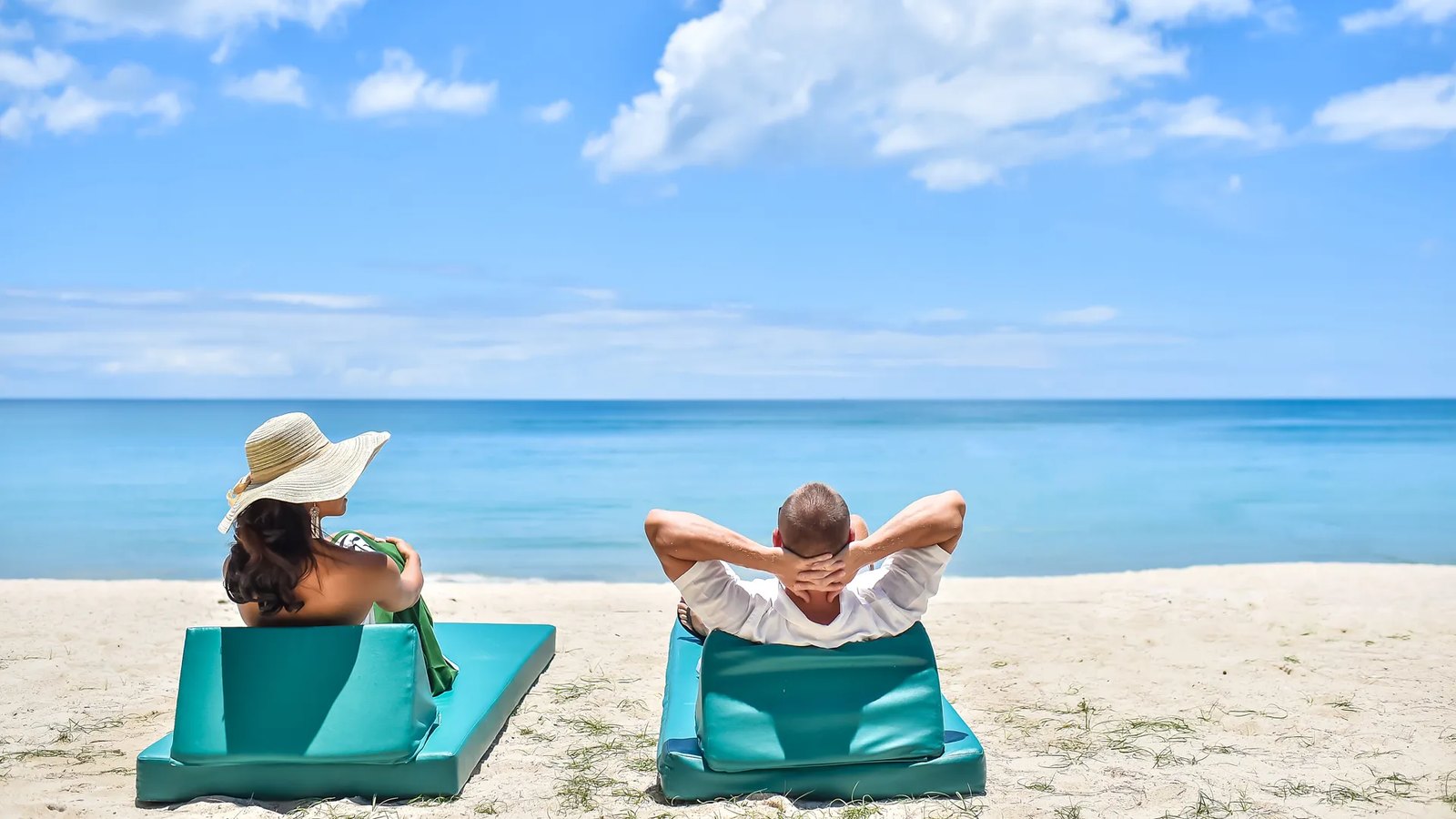 Beachfront Access & Shuttle to the Sea